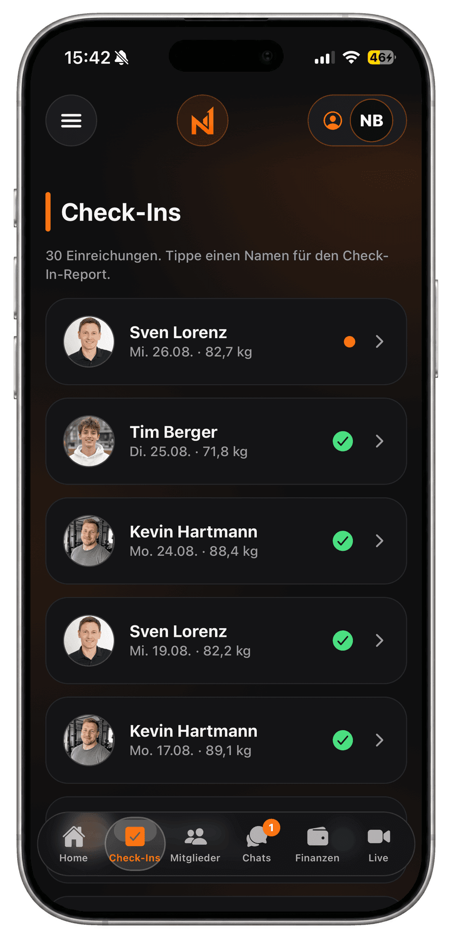 Check-in-Liste in der Coach-App mit offenen und erledigten Einreichungen